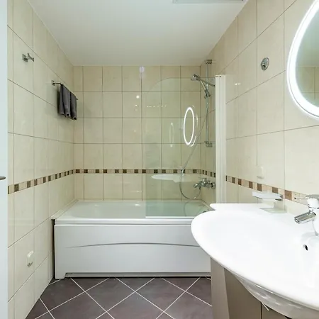 Batala Cosy * 杜布罗夫尼克